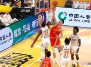 九游官网入口注册-国际篮球盛事激战正酣，球迷狂热助威的简单介绍